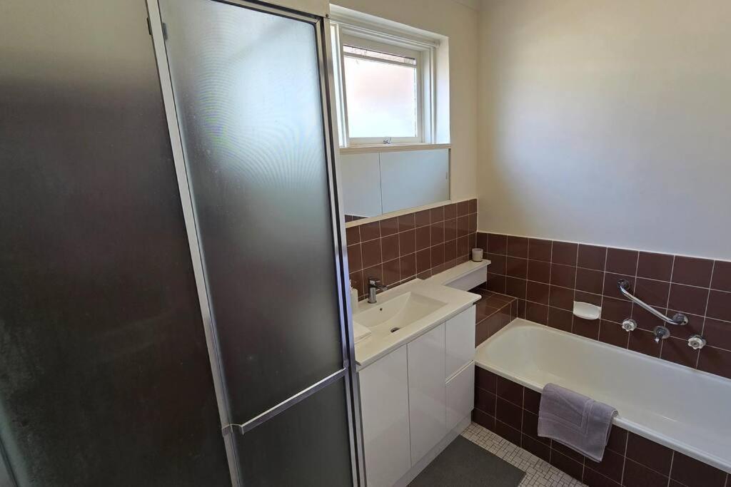 Elsternwick Easy Living - 2 Bedroom Sleeping 4 Melbourne Eksteriør billede